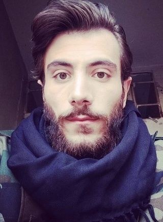 رامي أحمر