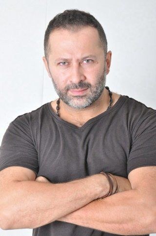 حسام فارس