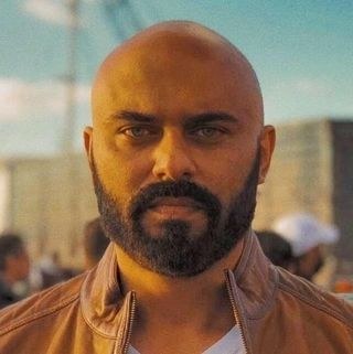 أحمد صلاح حسني