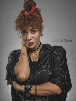 منى نجيب