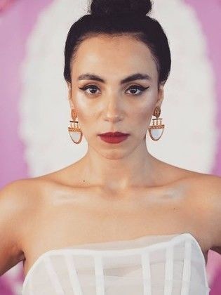 زينب غريب