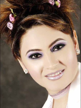 سمية الخنة