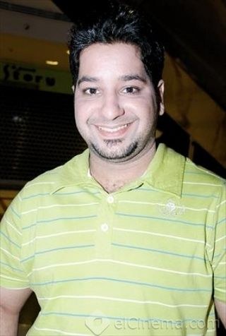 مصطفى أشكناني