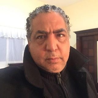 أحمد ثابت