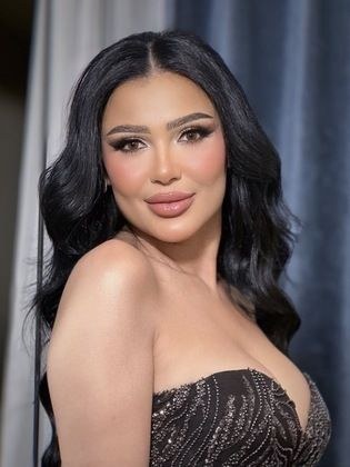 منى ممدوح