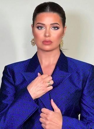 يسرا اللوزي