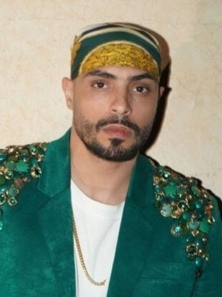 عبد العزيز وانزة