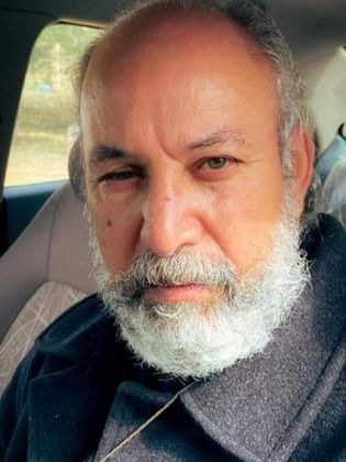 صلاح الأحمر