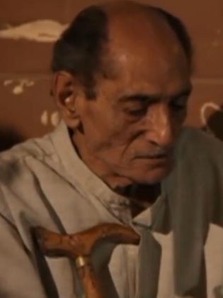 أديب كامل
