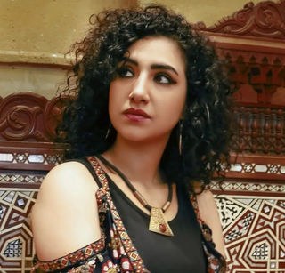 فاطمة عادل