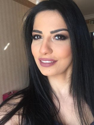 أميرة هاني
