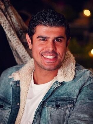 علاء عرفة